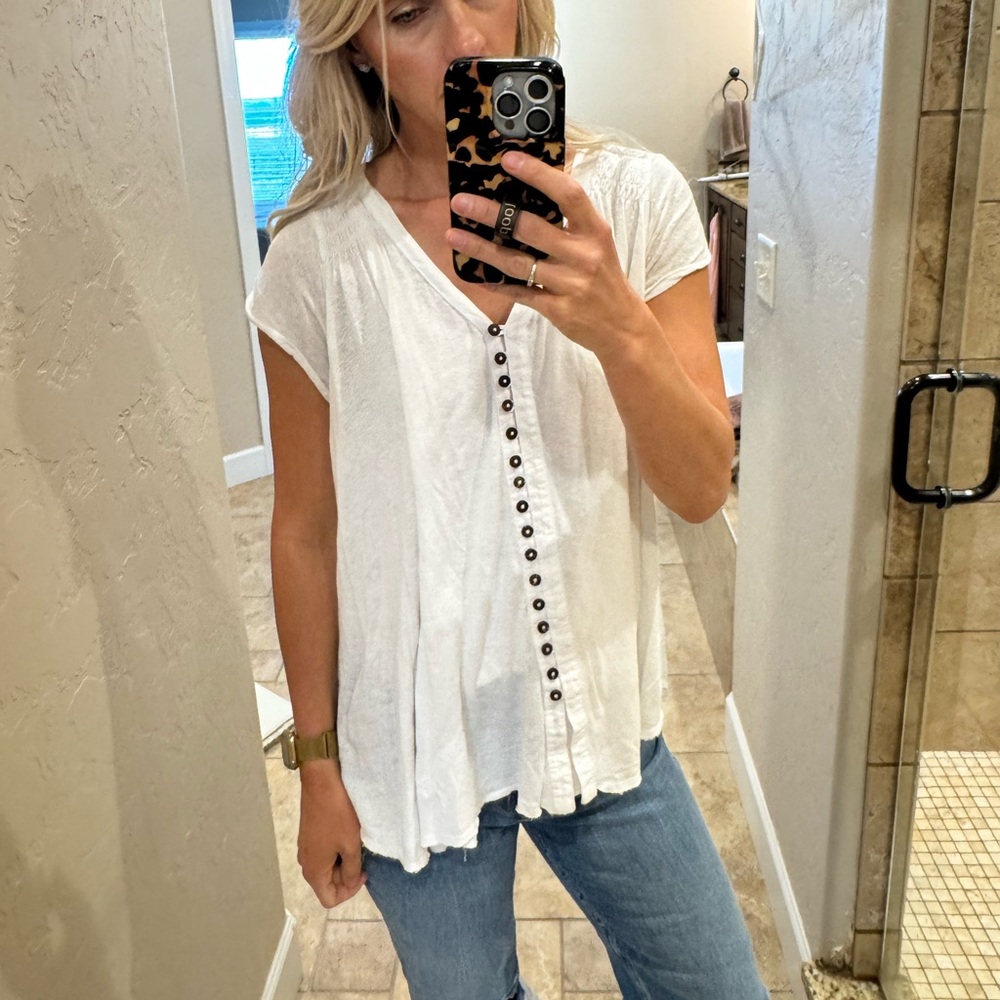 Free People White V-Neck Button-Detail Women’s Top